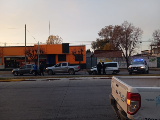 Tres camionetas protagonizaron un choque en cadena